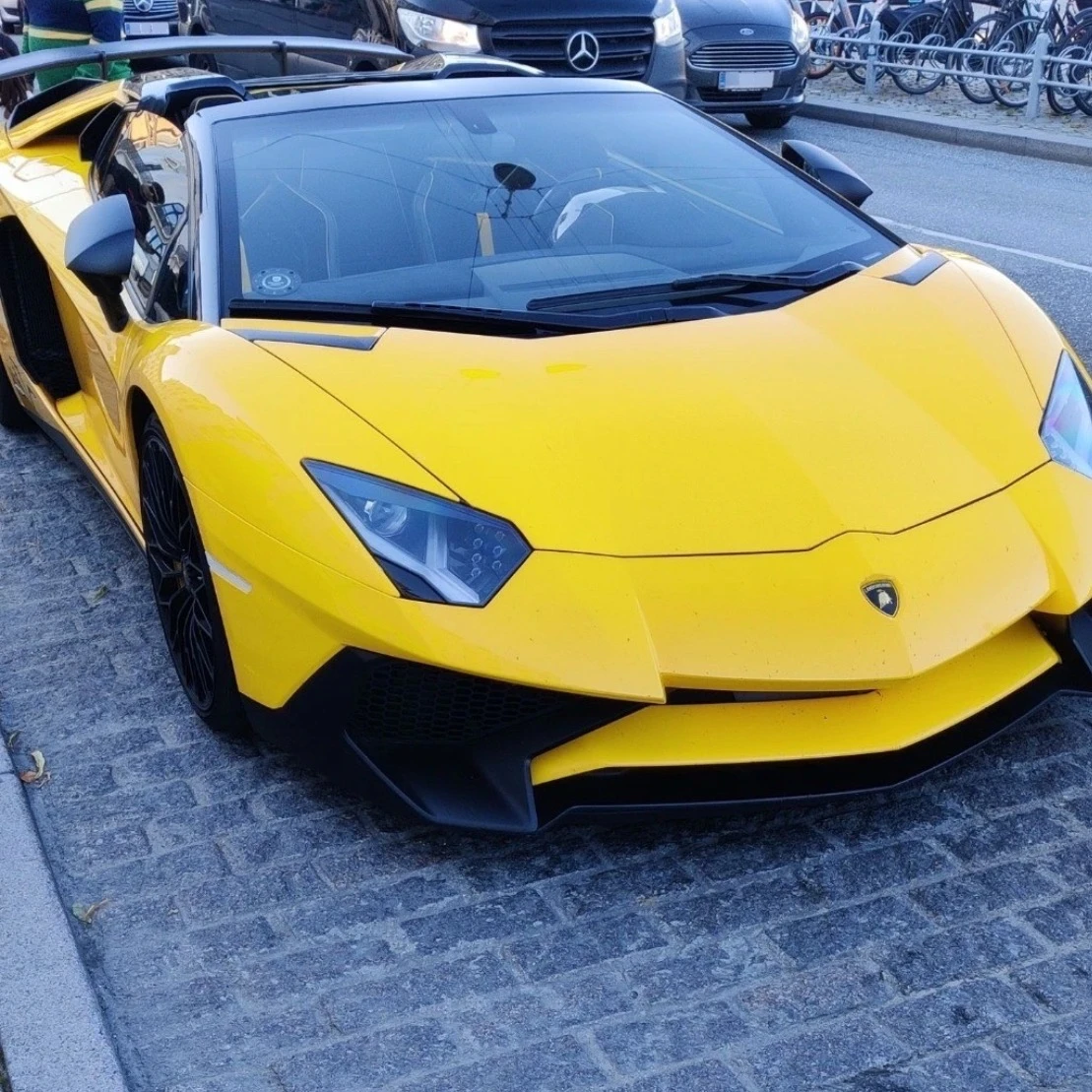 Lamborghini Aventador LP700-4 spotted in Lidköping, Sweden