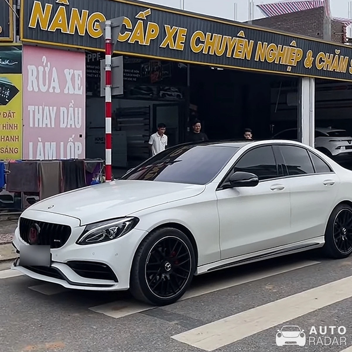 Mercedes-AMG Brabus C 63 S W205 spotted in Vĩnh Yên