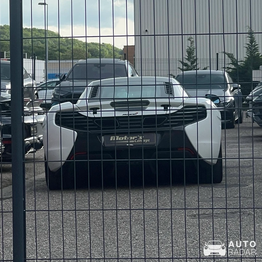 McLaren 12C spotted in Augny