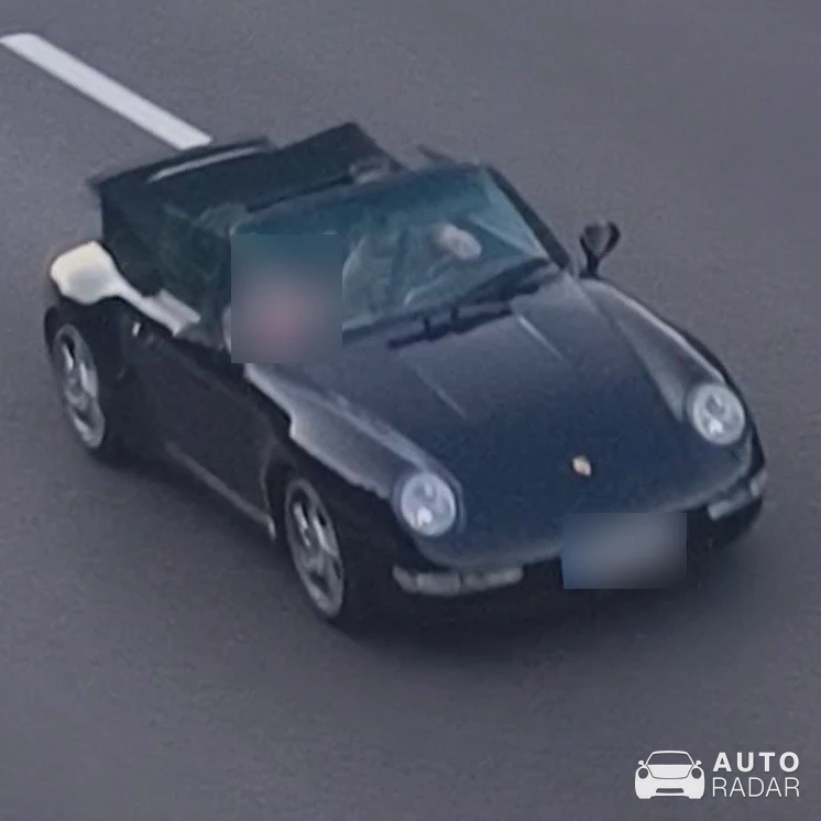 Porsche 993 Targa spotted in Weingarten