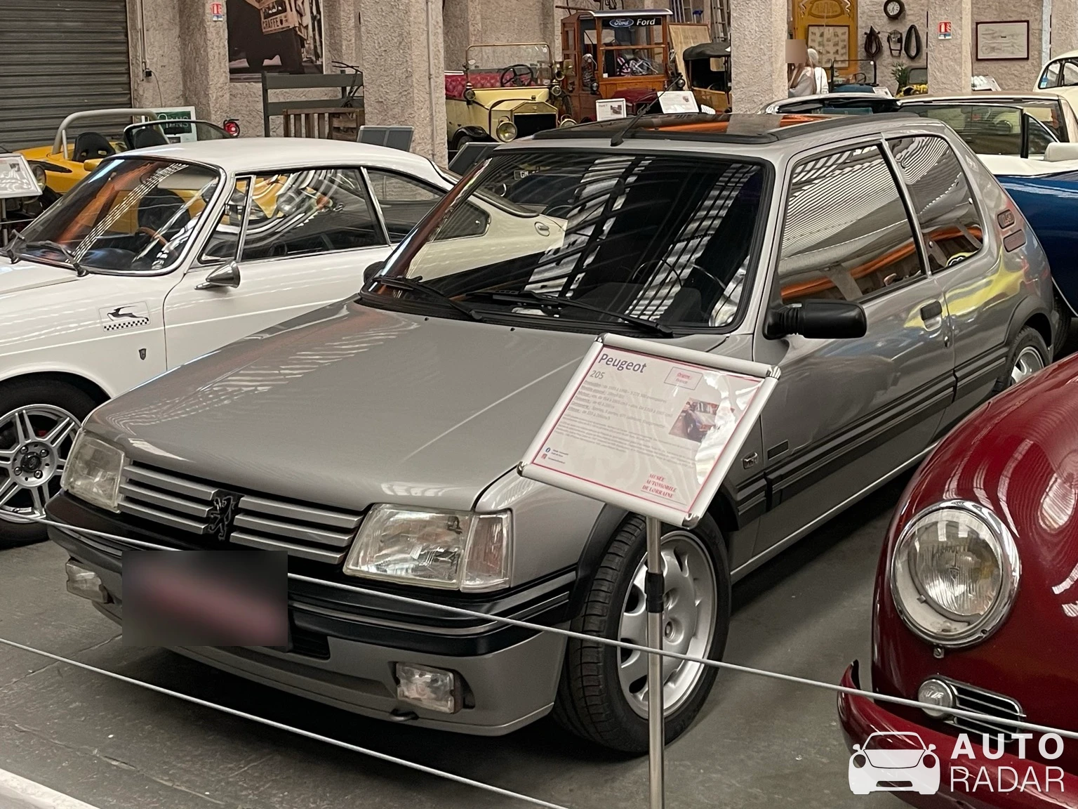 Peugeot 205 GTI spotted in Bois-de-Haye