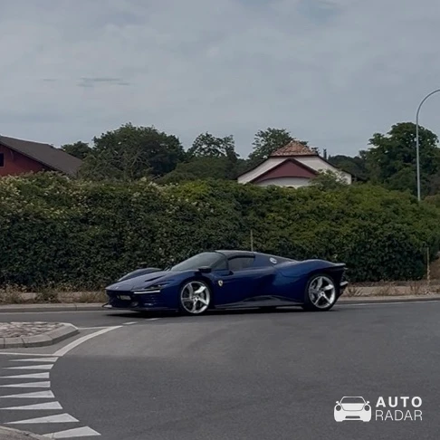 Ferrari Daytona SP3 spotted in Chéserex