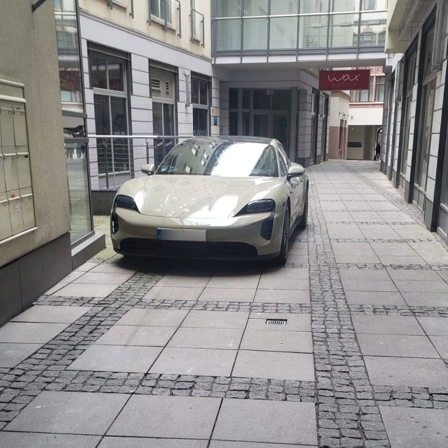 Porsche Taycan spotted in Lejona, Spanien