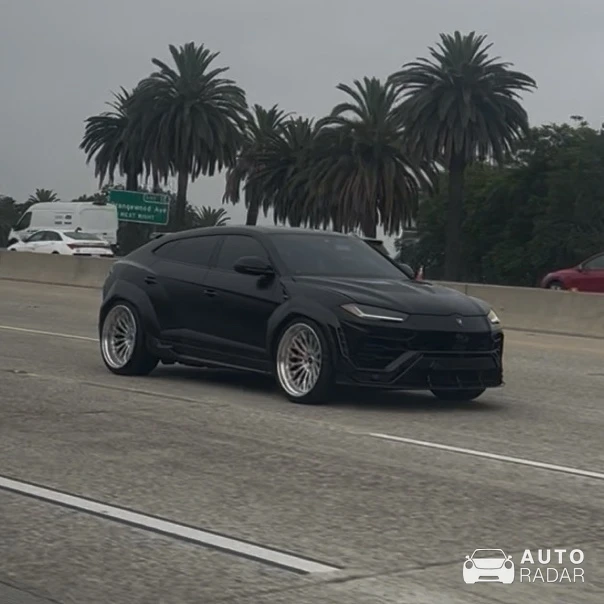 Lamborghini Urus Prior Design PD700F WideBody spotted in Saratoga Springs, United States