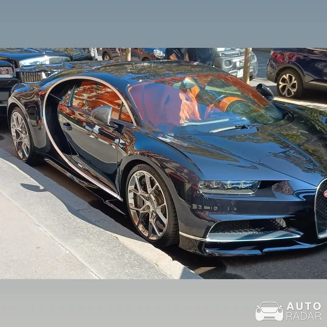 Bugatti Chiron spotted in Paris, France