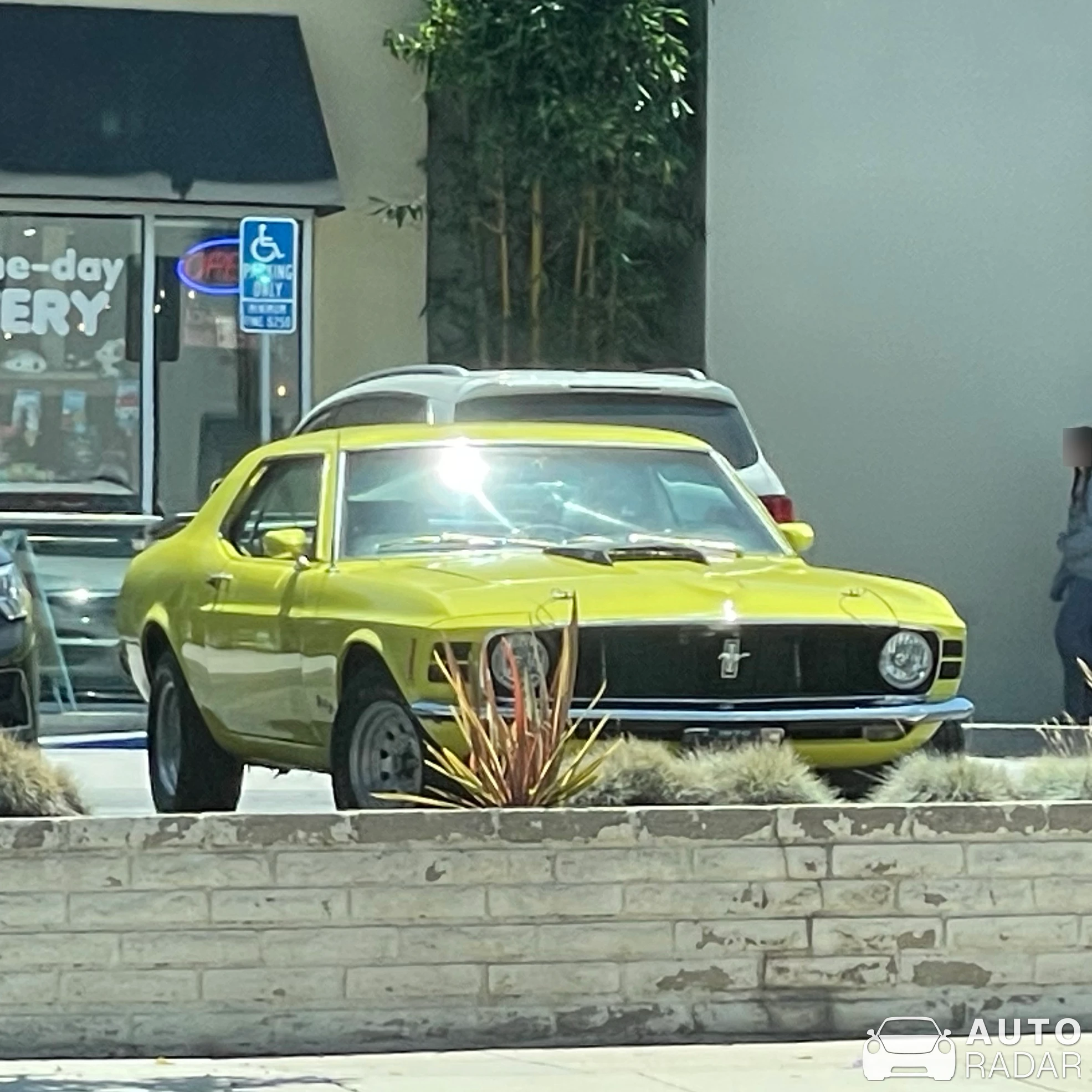 Ford Mustang Boss 302 1970 spotted in Manhattan Beach