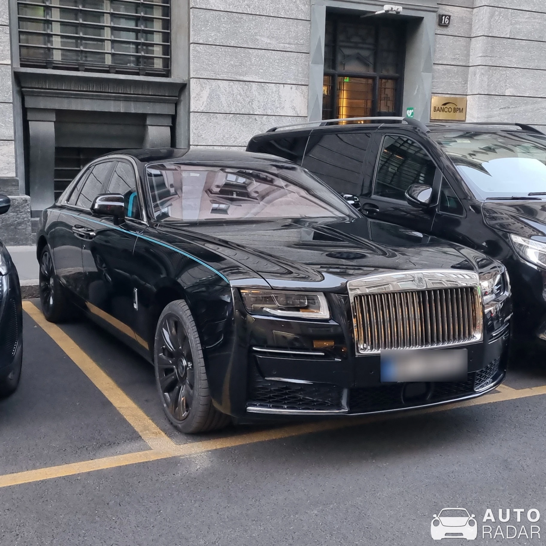 Rolls-Royce Ghost spotted in Milano, Italia