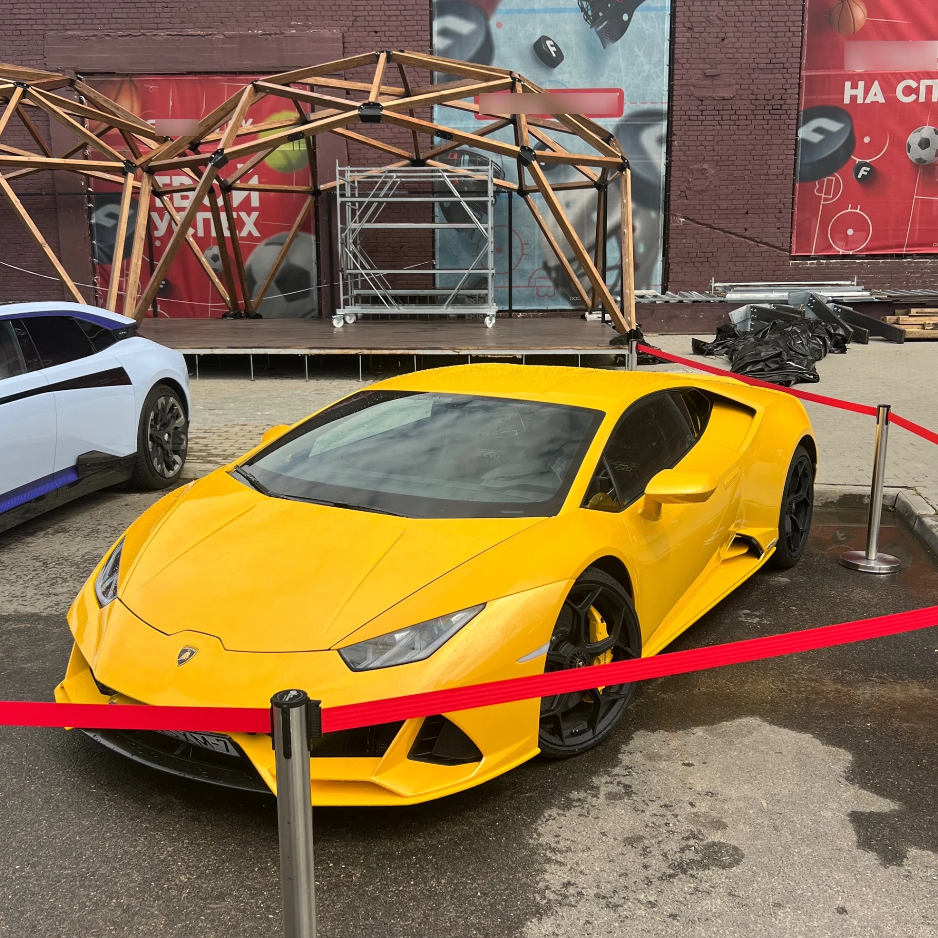 Lamborghini Huracán LP640-4 EVO spotted in Minsk, Belarus