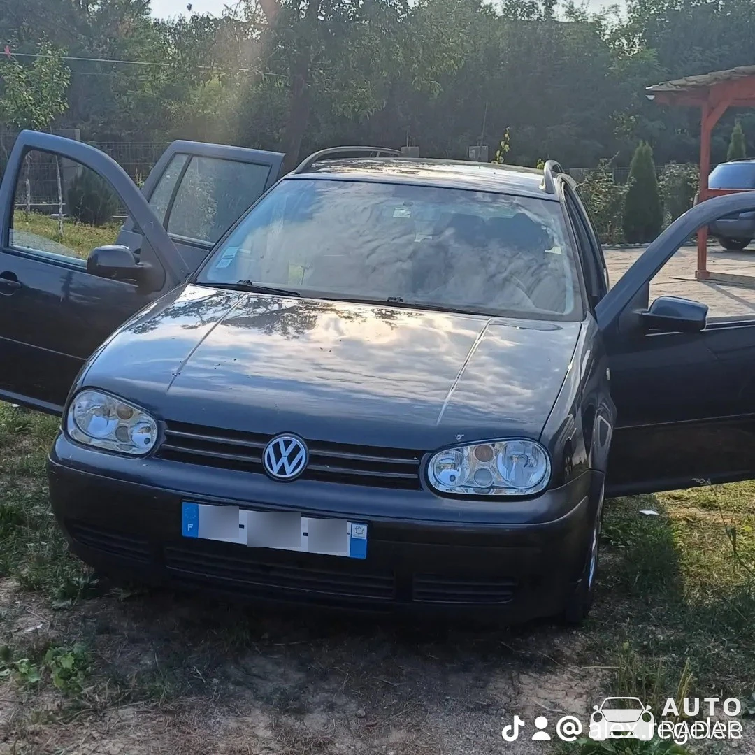 Volkswagen Golf spotted in Satu Mare, Romania