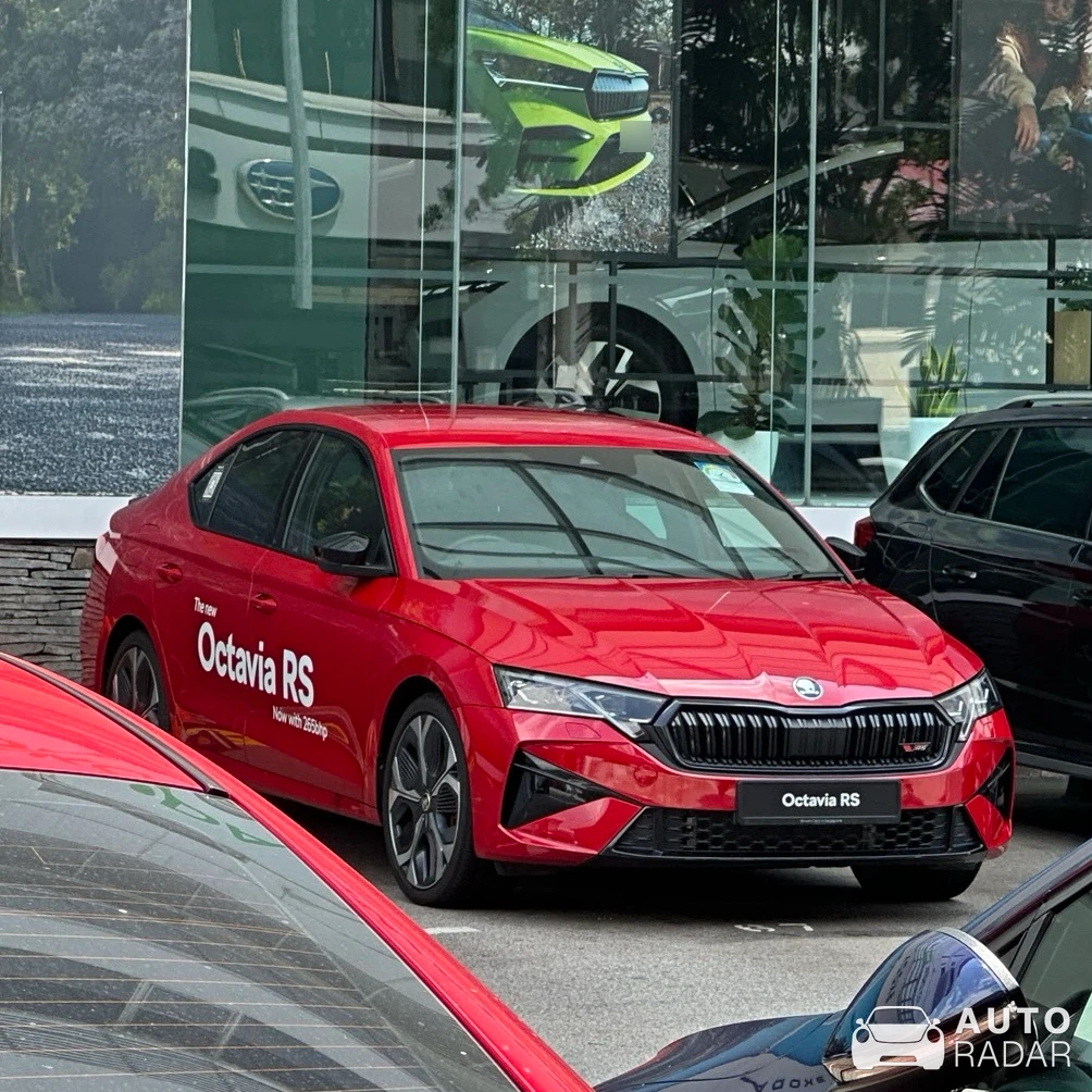 Škoda Octavia RS spotted in Singapore