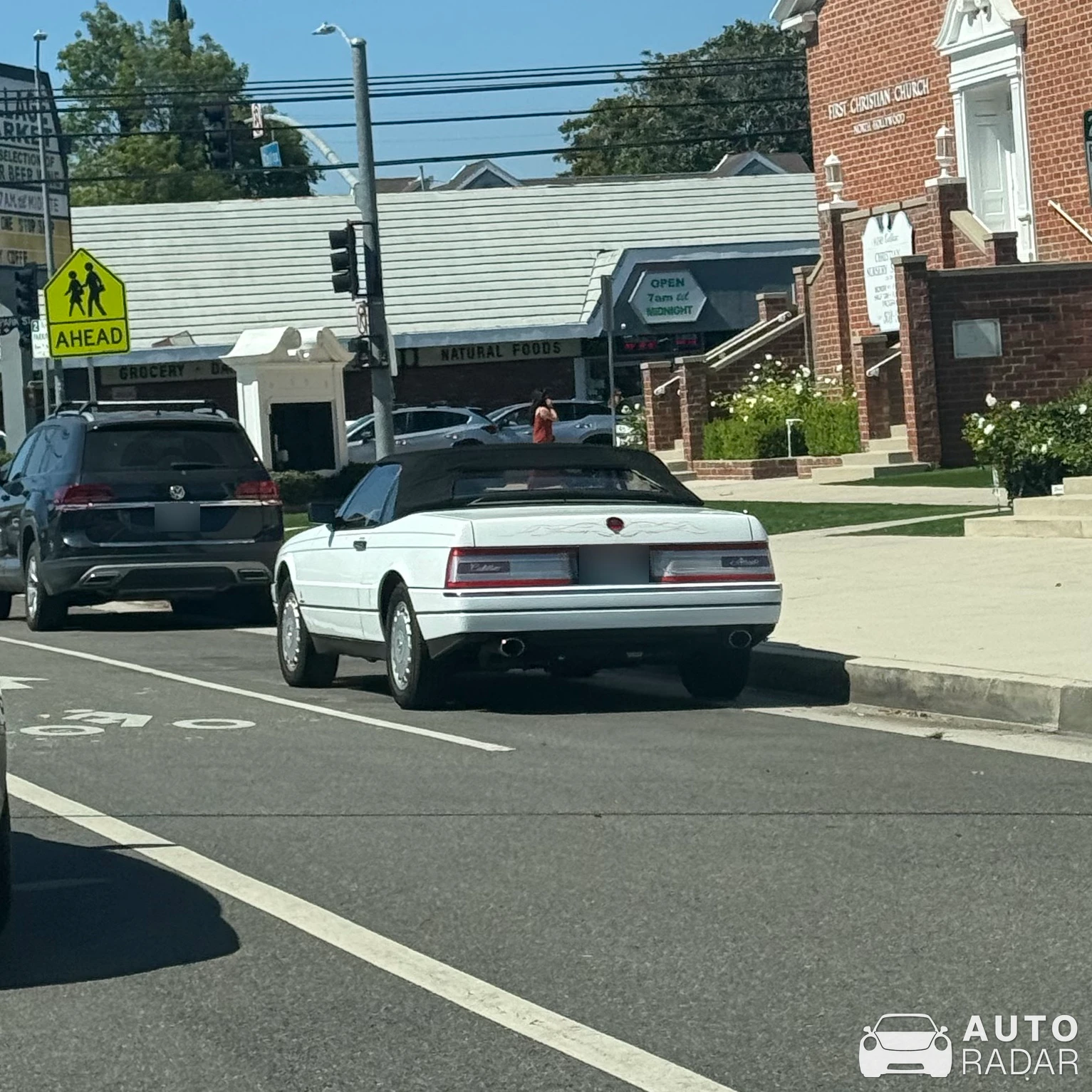 Cadillac Allanté spotted in Los Angeles