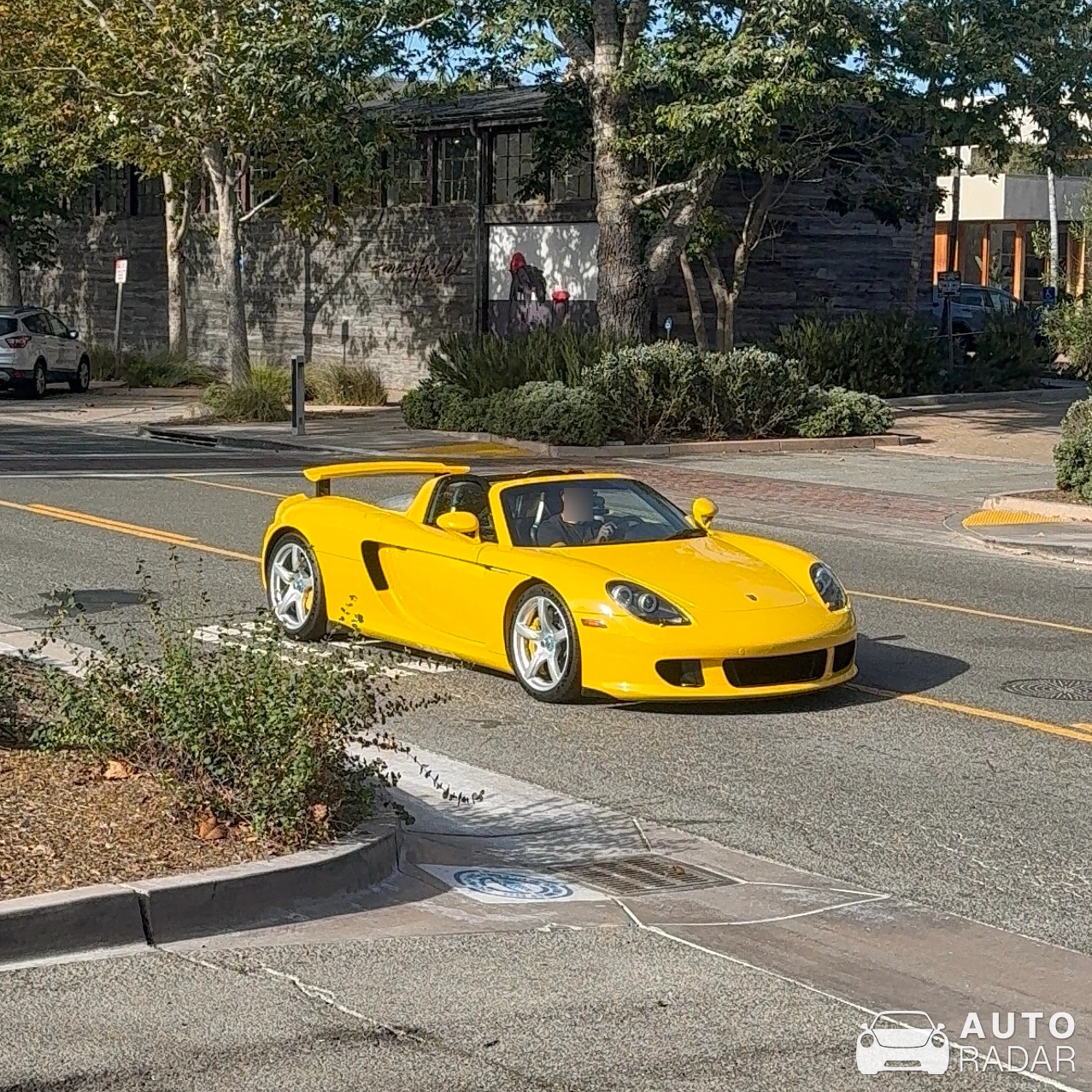 Porsche Carrera GT spotted in Malibu
