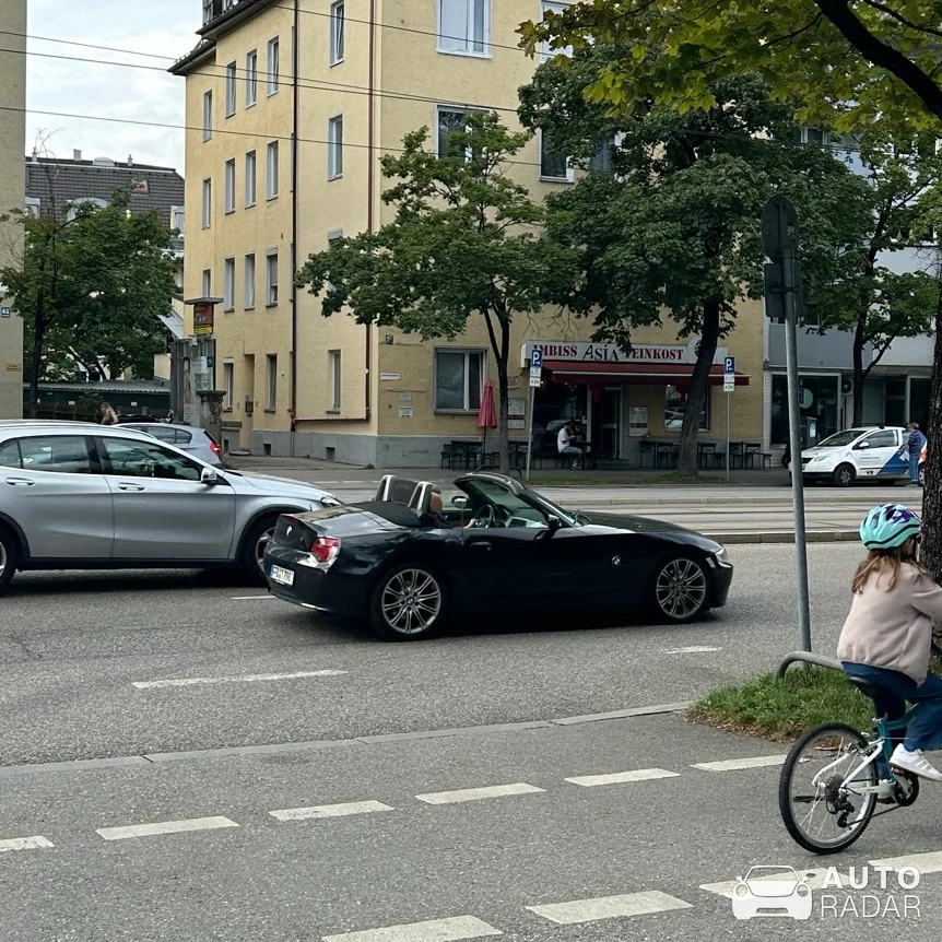 BMW Z4 E85 Roadster spotted in München