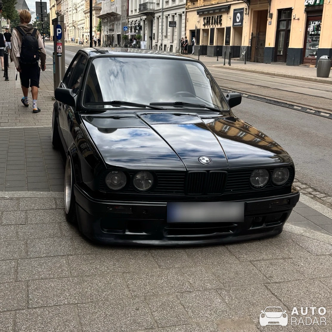 BMW 3 Series spotted in Kraków