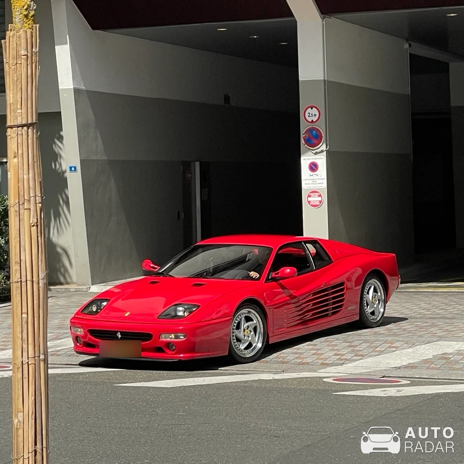 Ferrari F512 spotted in Levallois-Perret