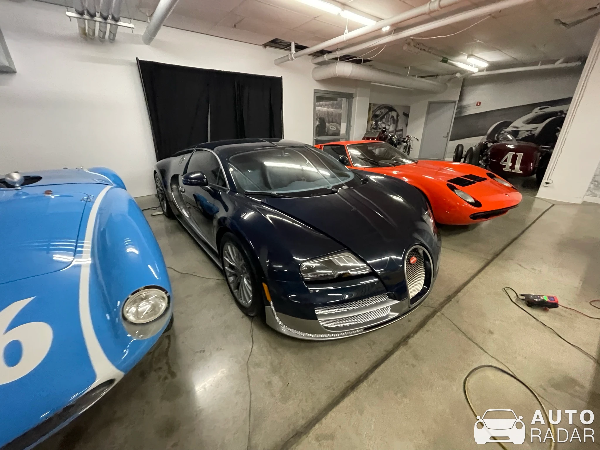 Bugatti Veyron 16.4 Super Sport spotted in Los Angeles