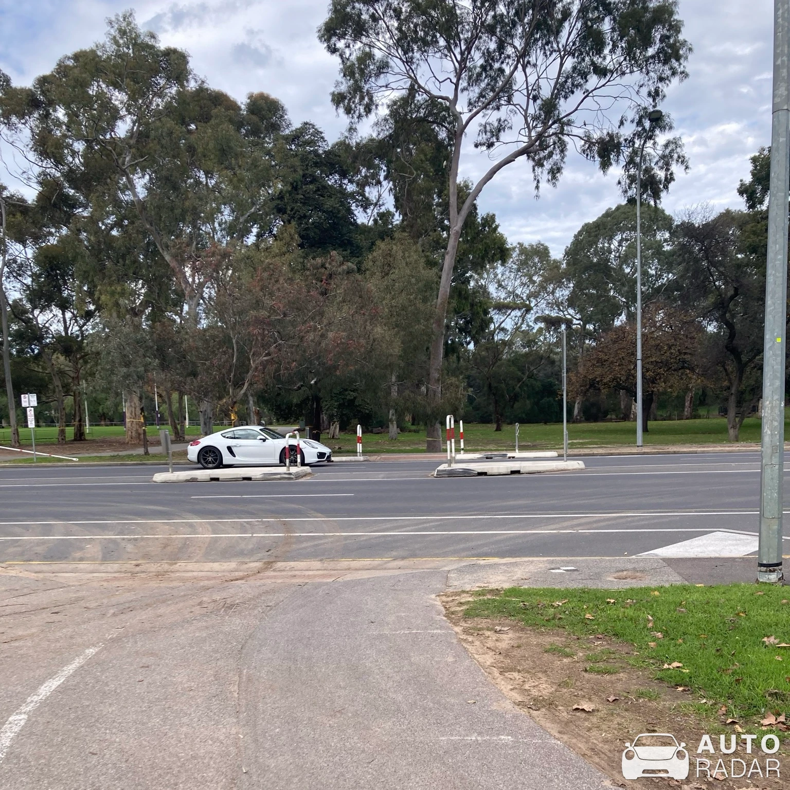 Porsche 981 Cayman S spotted in Adelaide