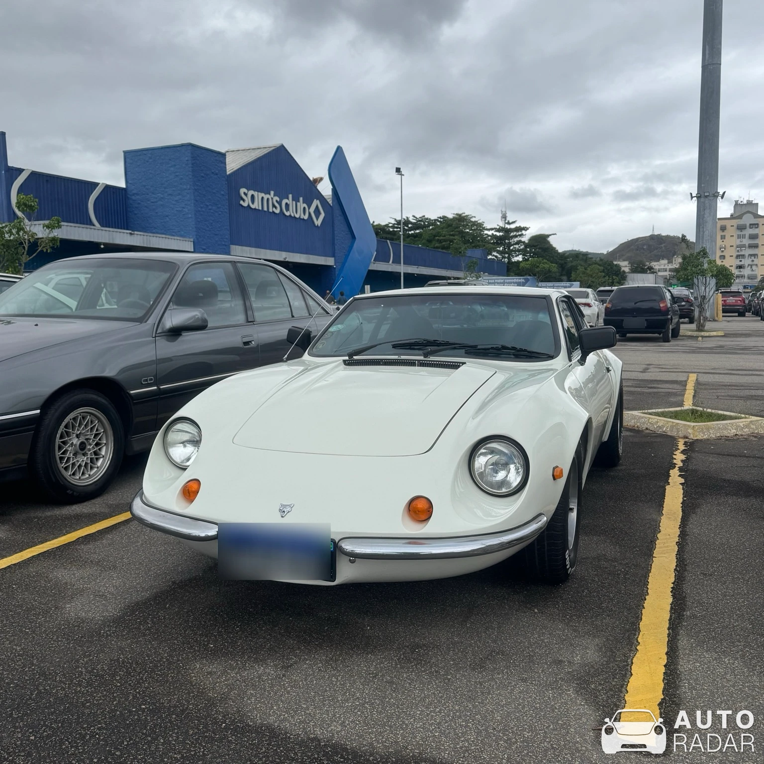 Puma 1600 GT spotted in Niterói
