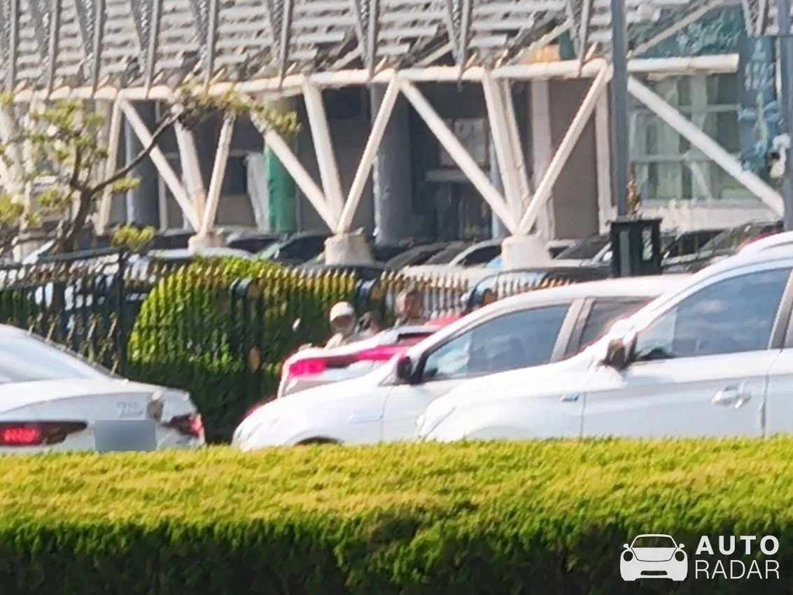 Ferrari SF90 Stradale Tailor Made spotted in Jinan Shi
