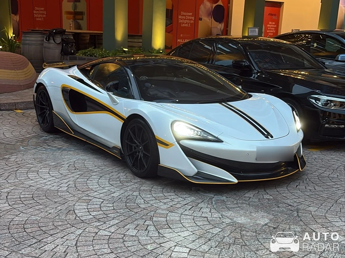 McLaren 600LT spotted in Singapore