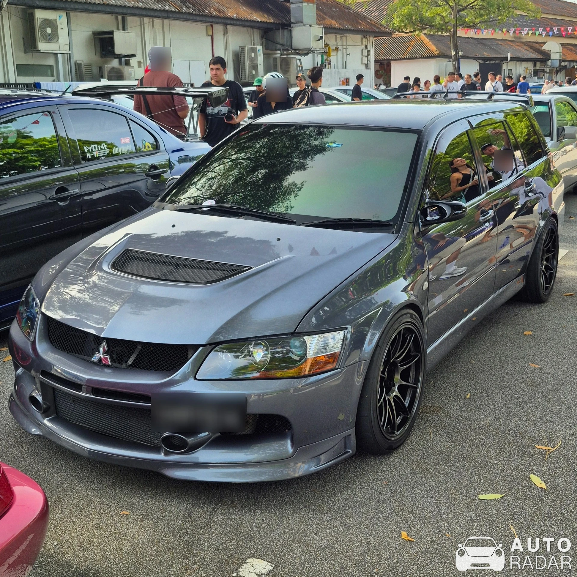 Mitsubishi Lancer Evolution IX Wagon GT spotted in Singapore