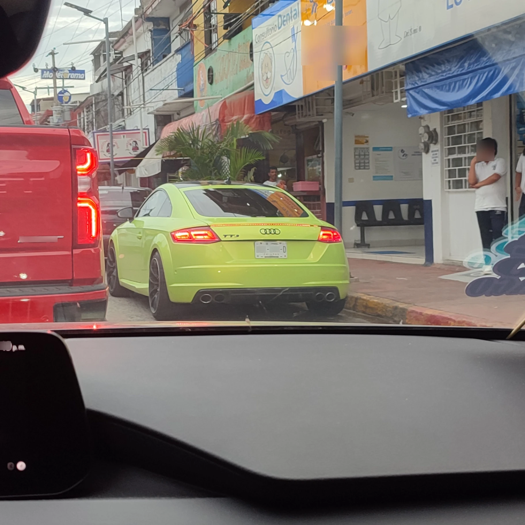 Audi TT-RS spotted in Reforma, Mexico
