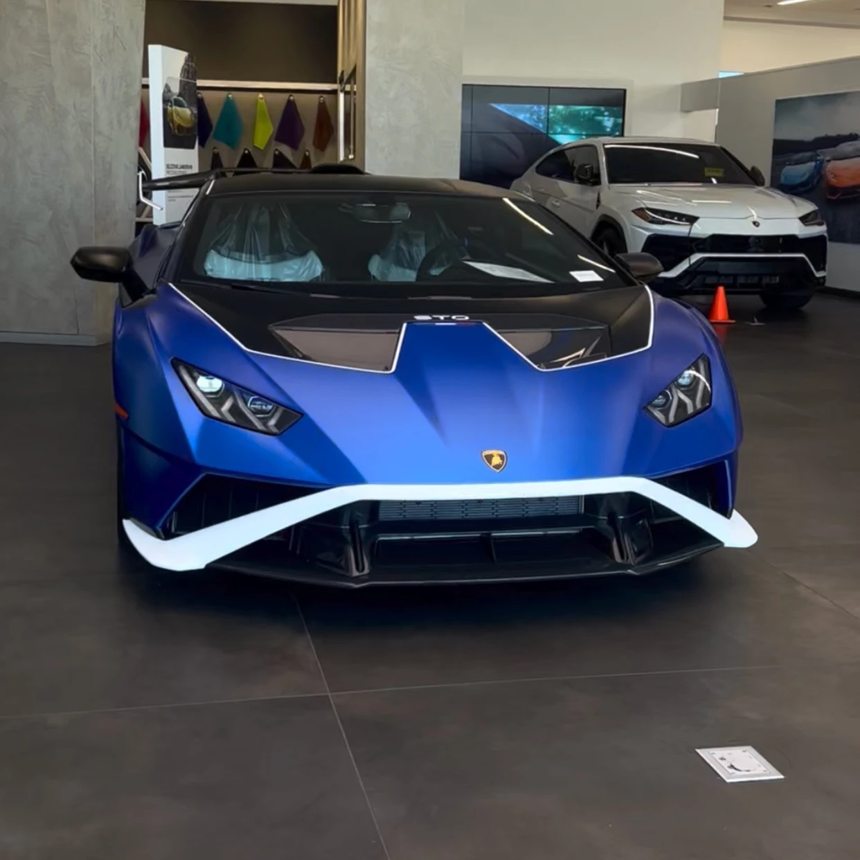 Lamborghini Huracán STO spotted in Phoenix, United States