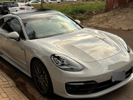 Porsche 971 Panamera 4 spotted in Umuarama, Brazil