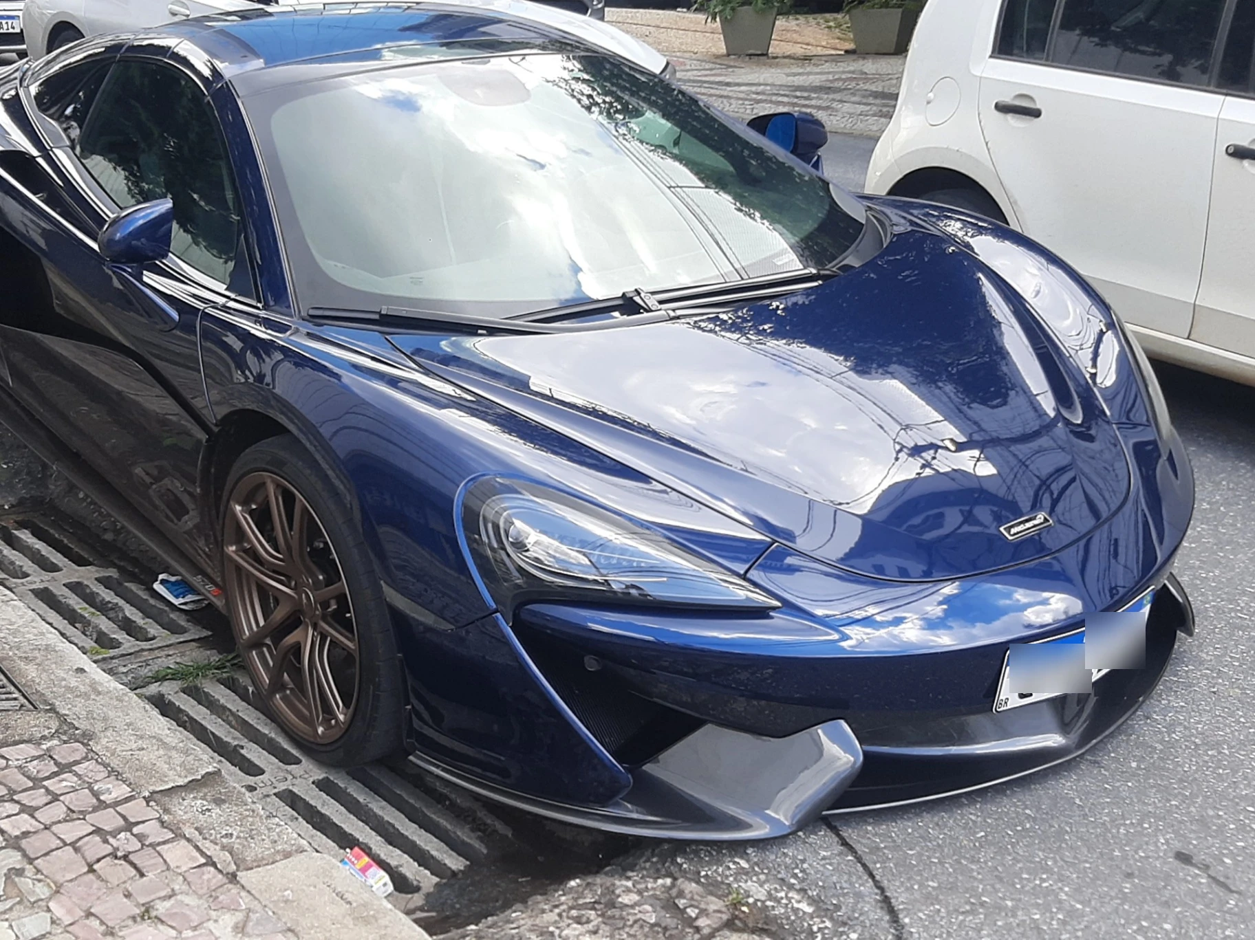 McLaren 570S spotted in Belvedere, Brazil