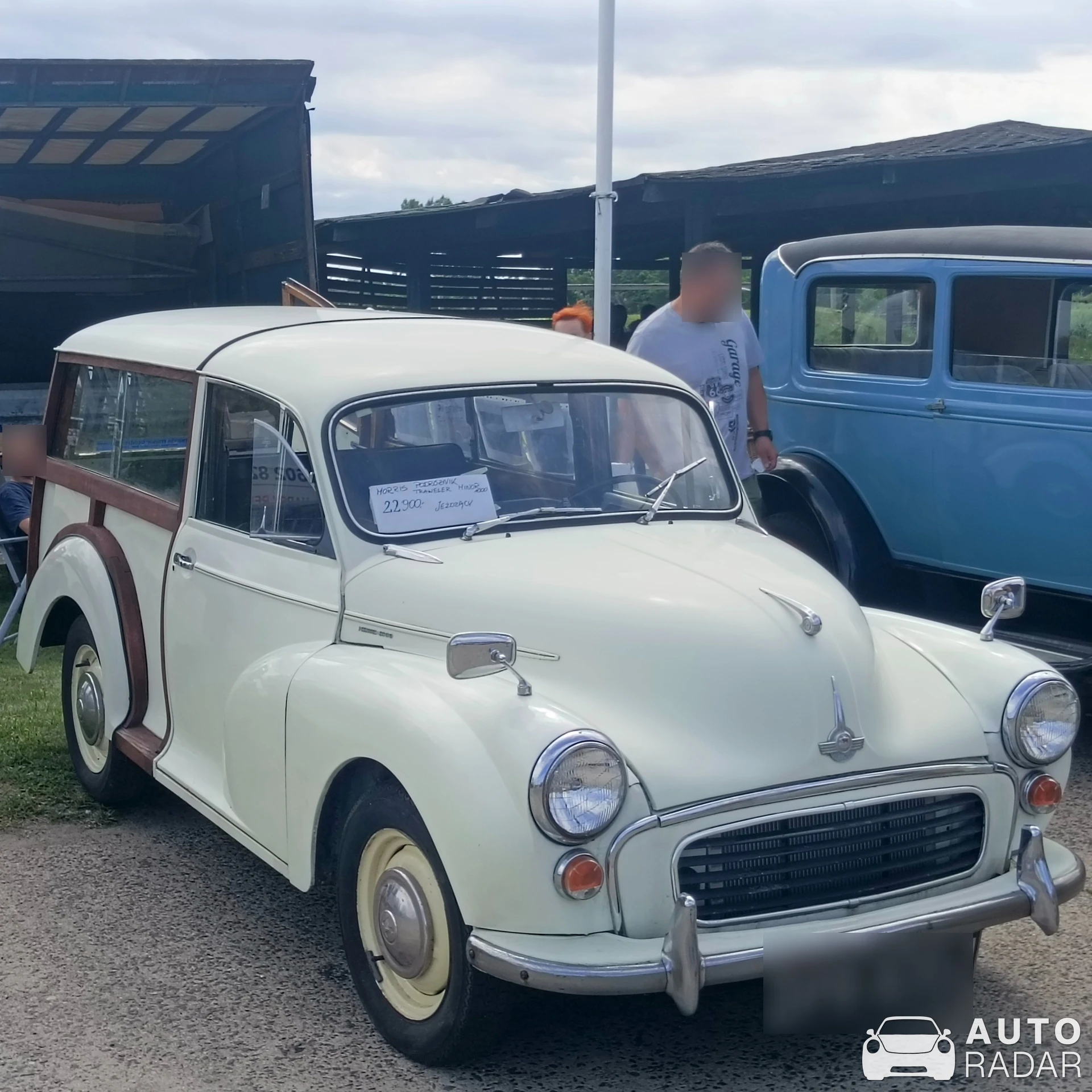 Morris Minor Traveller spotted in Toruń