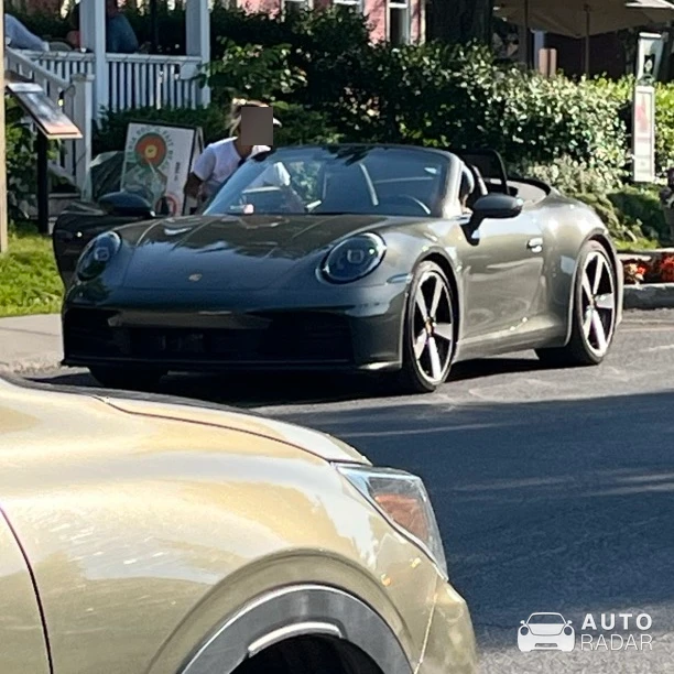 Porsche 992 Carrera Cabriolet MkI spotted in Granby