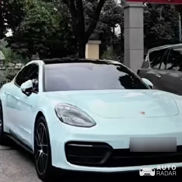Porsche Panamera GTS spotted in Việt Trì