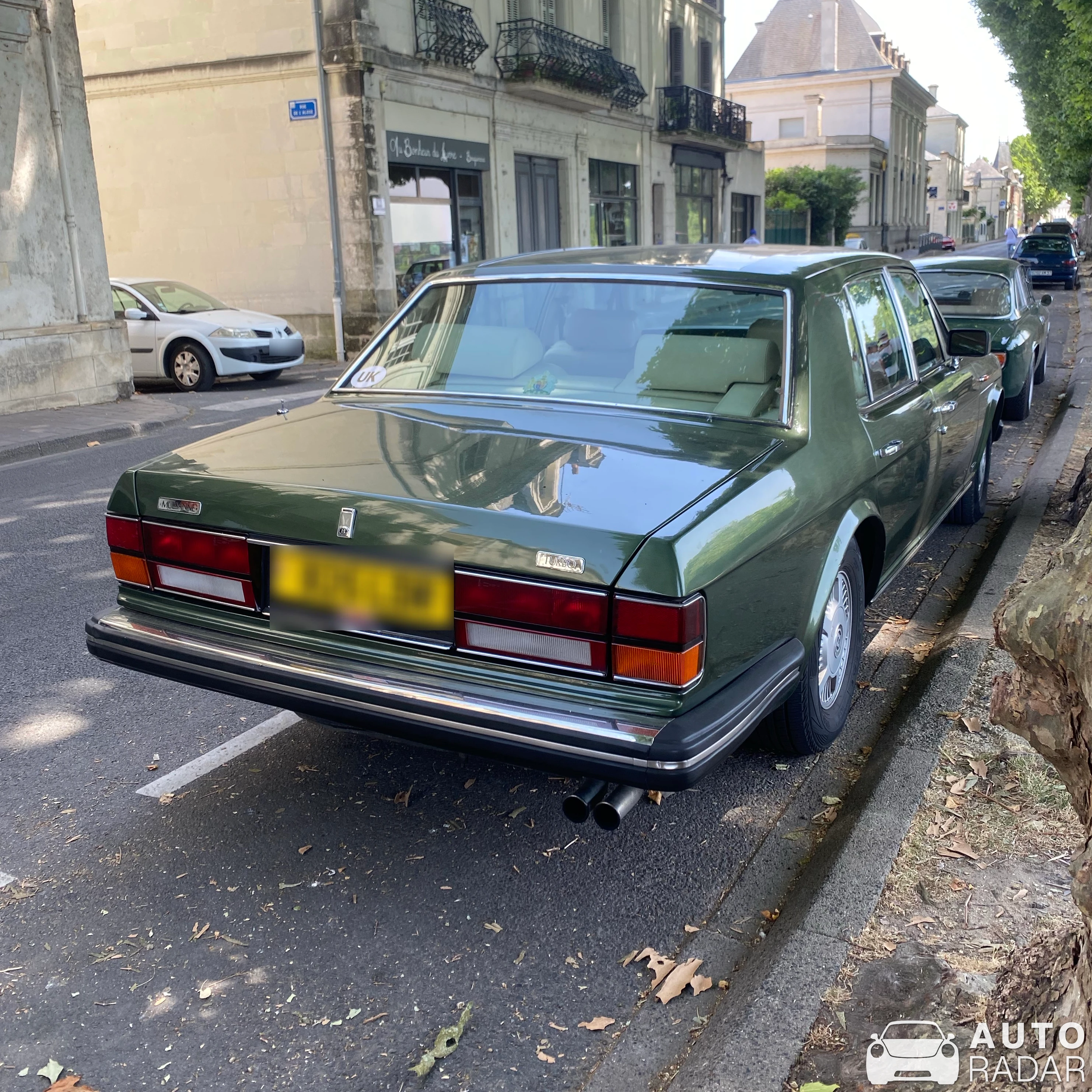 Bentley Mulsanne Turbo spotted in Chinon