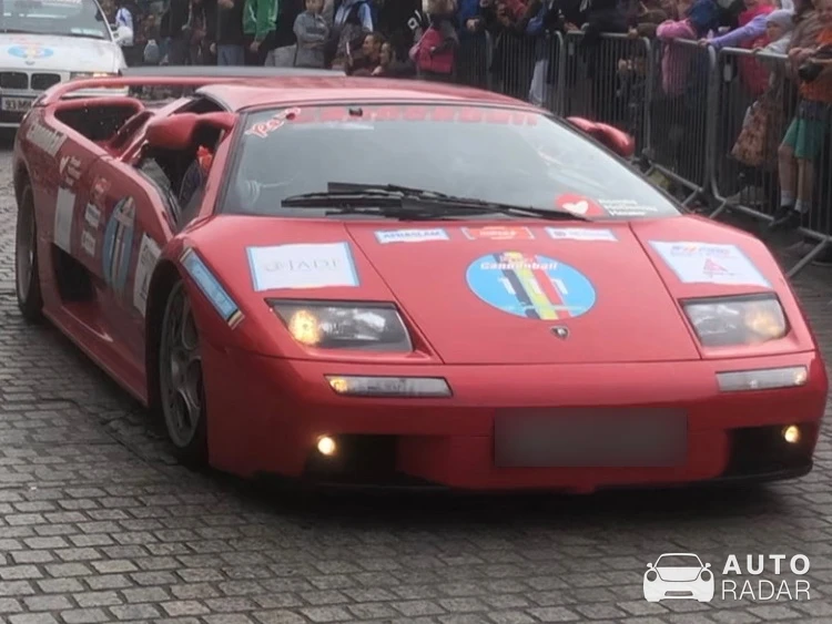 Lamborghini Diablo VT Roadster spotted in Waterford