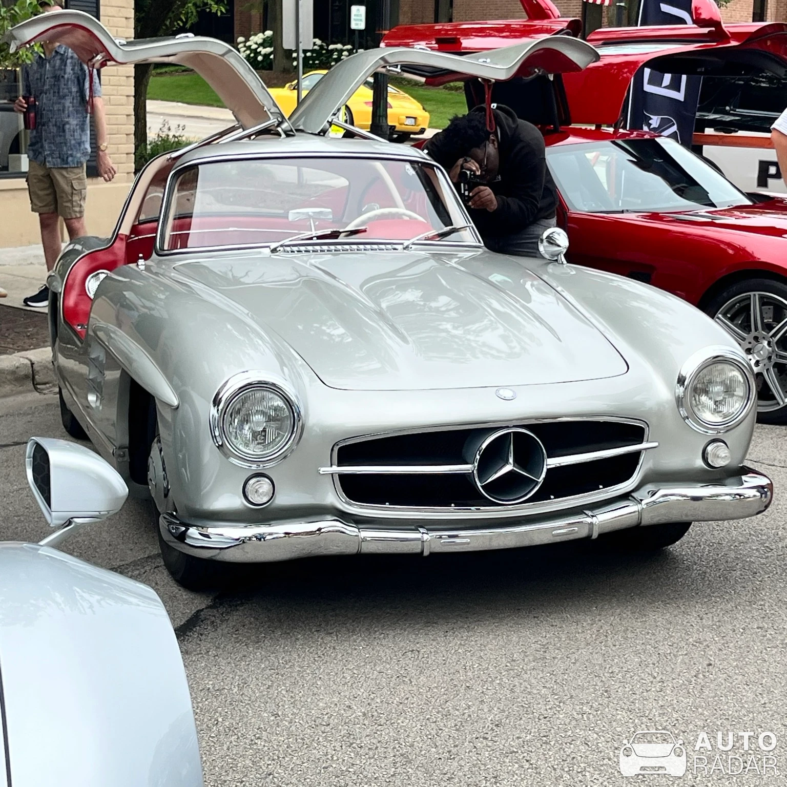 Mercedes-Benz 300 SL Gullwing V8 AMG spotted in Frankfort