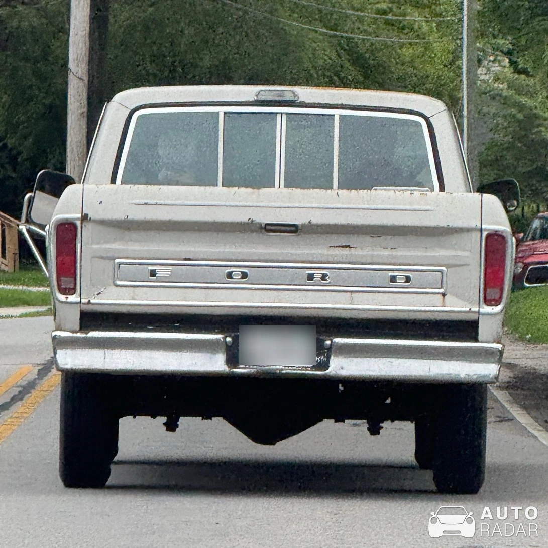 Ford F-250 spotted in Brownsburg