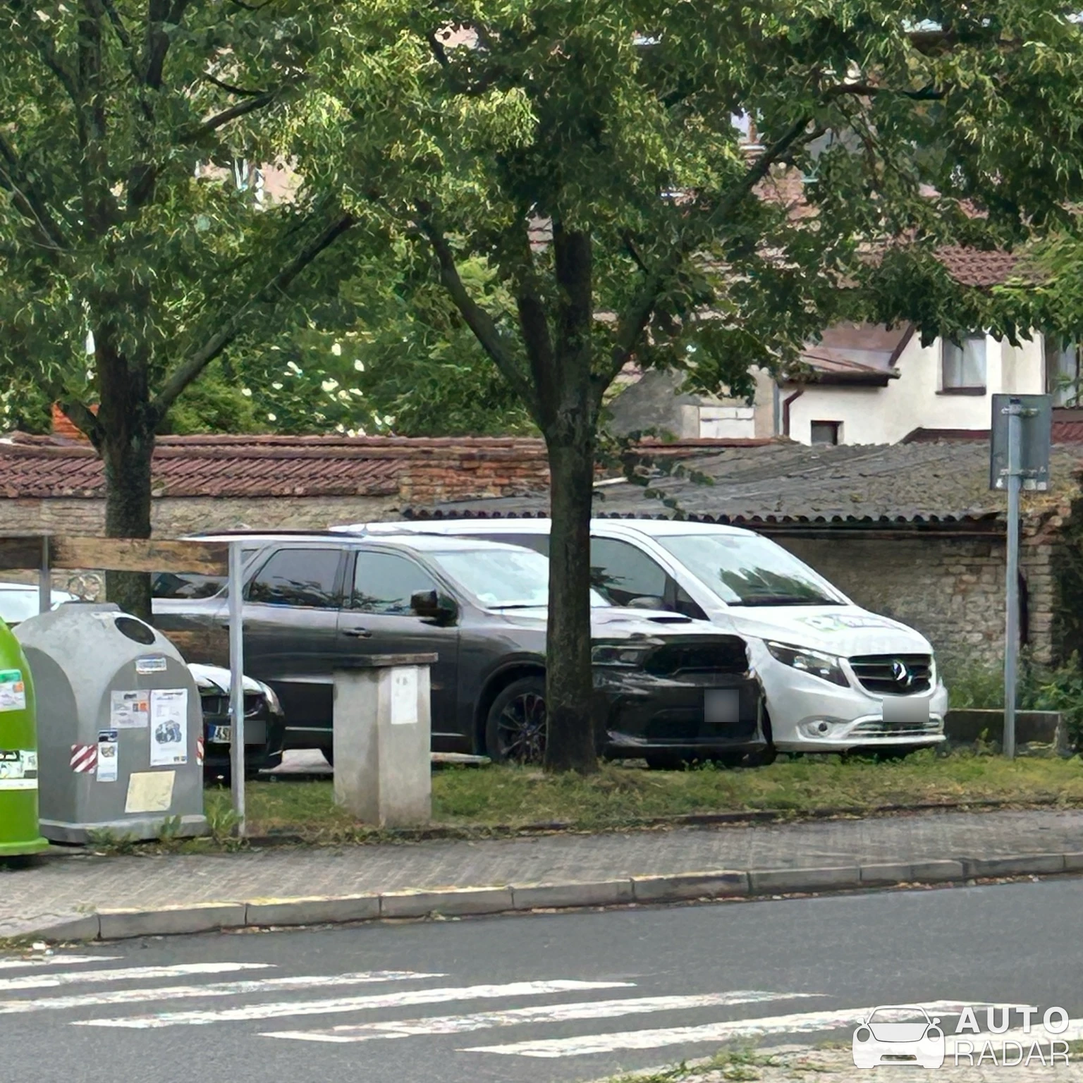 Dodge Durango SRT spotted in Prague 8