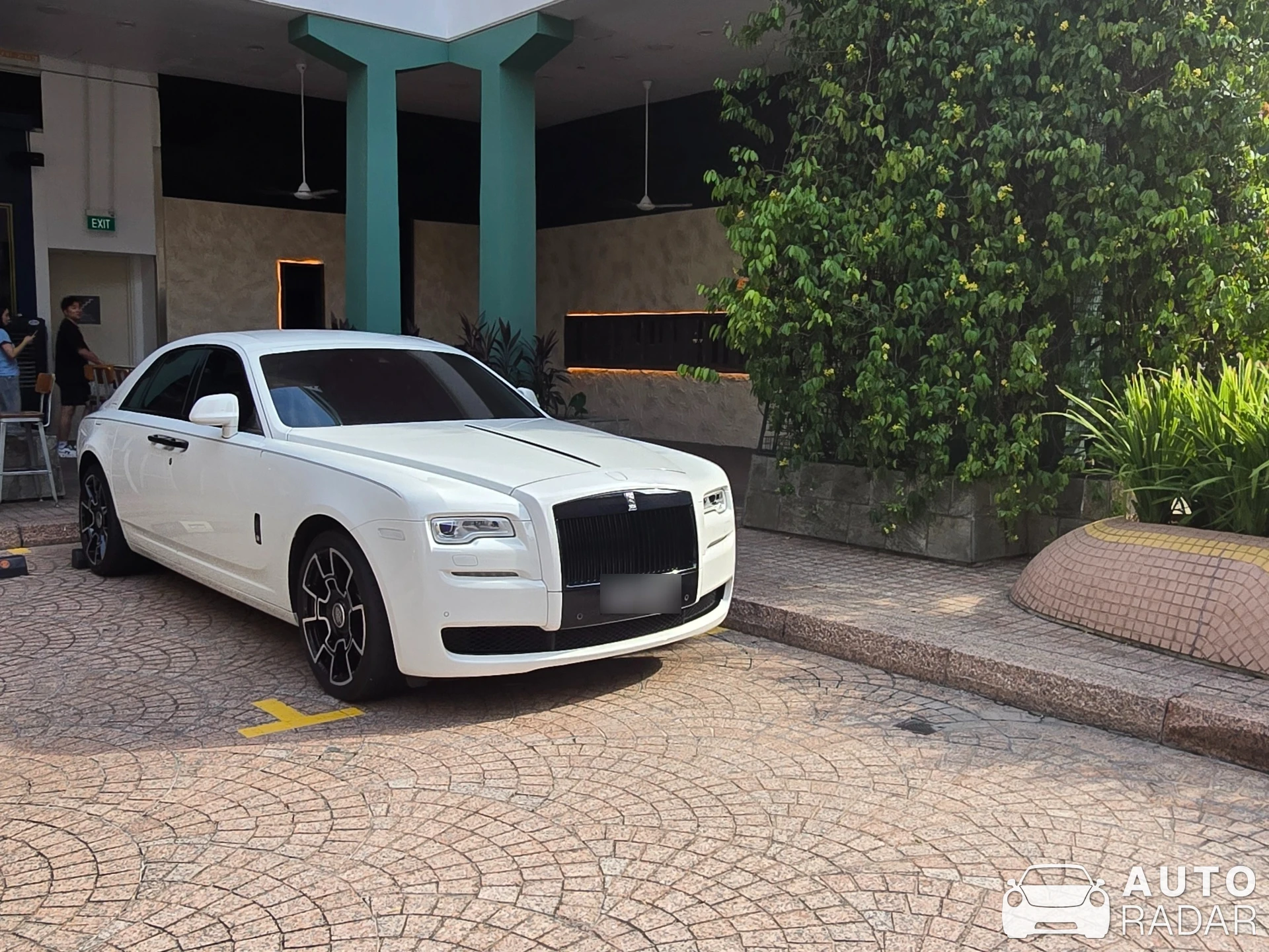 Rolls-Royce Ghost Series II Black Badge spotted in Singapore