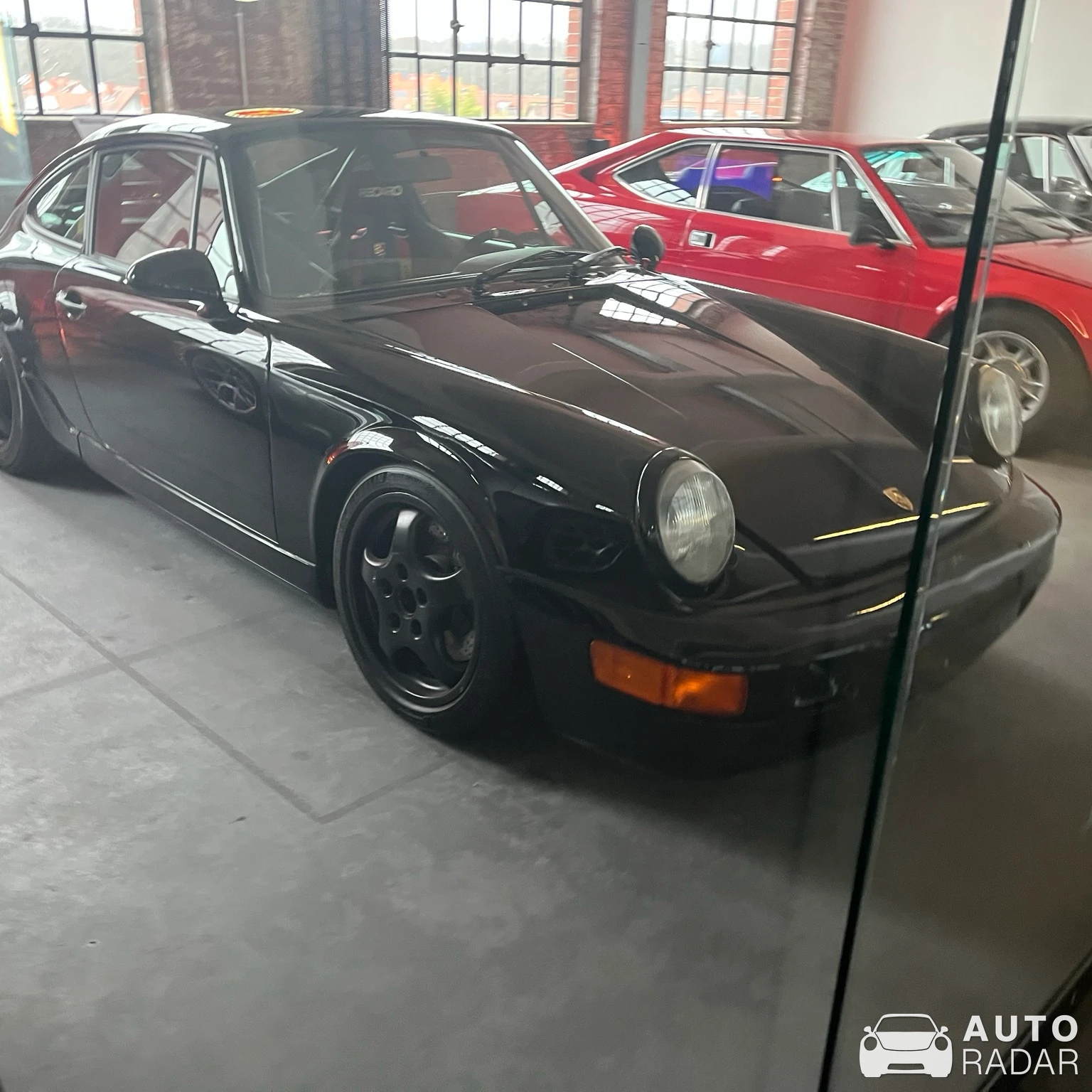 Porsche 964 Carrera spotted in Frankfurt am Main