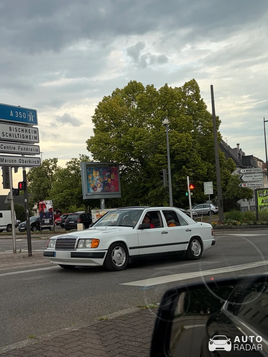 Mercedes-Benz E-Klasse W124 spotted in Geispolsheim