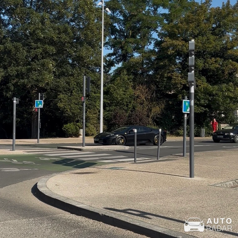 Ferrari F430 spotted in Amiens