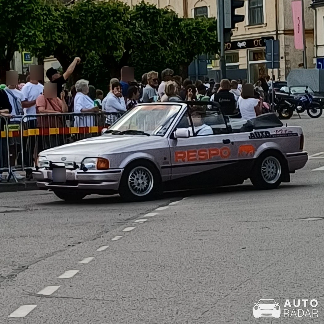 Ford Escort XR3i Cabriolet spotted in Saldus
