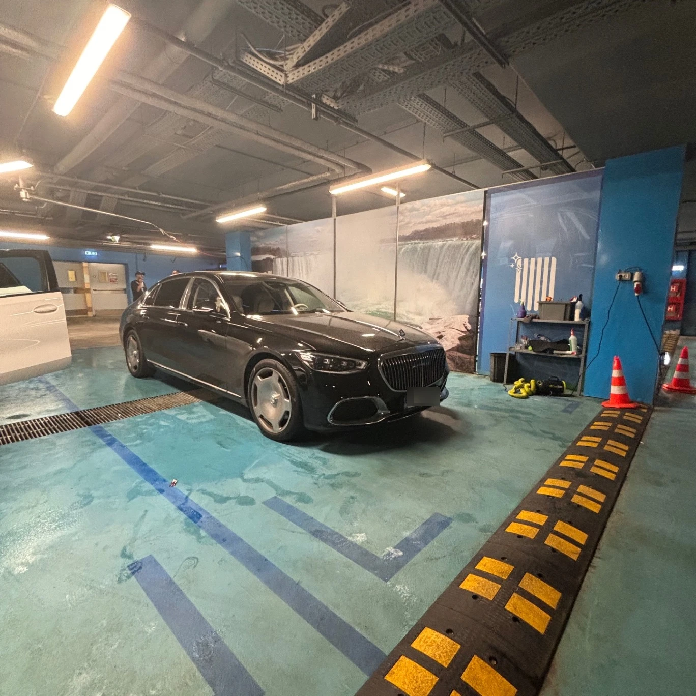 Mercedes-Maybach S 550 4MATIC spotted in Ploiești, Romania