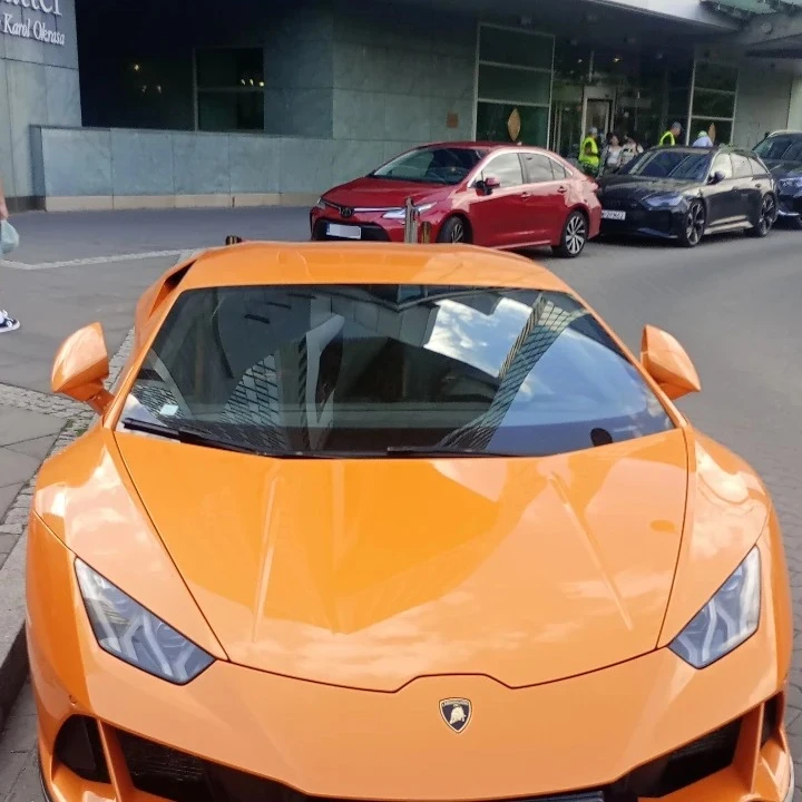 Lamborghini Huracán LP640-4 EVO spotted in Warszawa, Polska