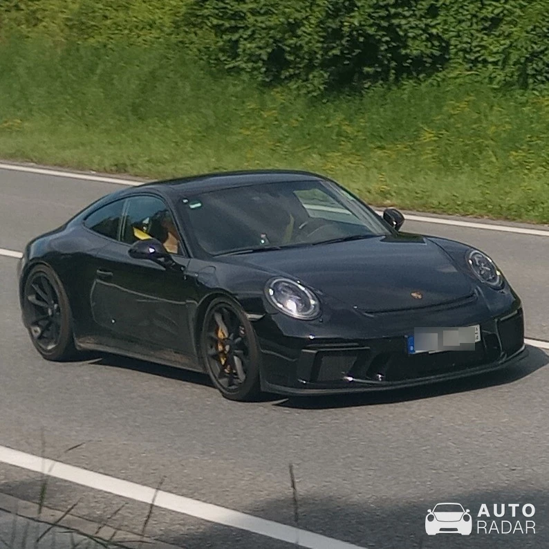 Porsche 911 GT3 spotted in Kaltenbach, Austria