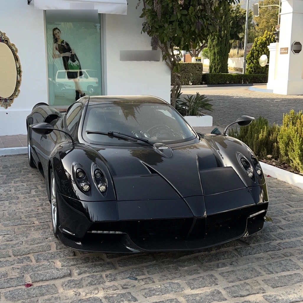 Pagani Huayra Roadster spotted in Marbella, España