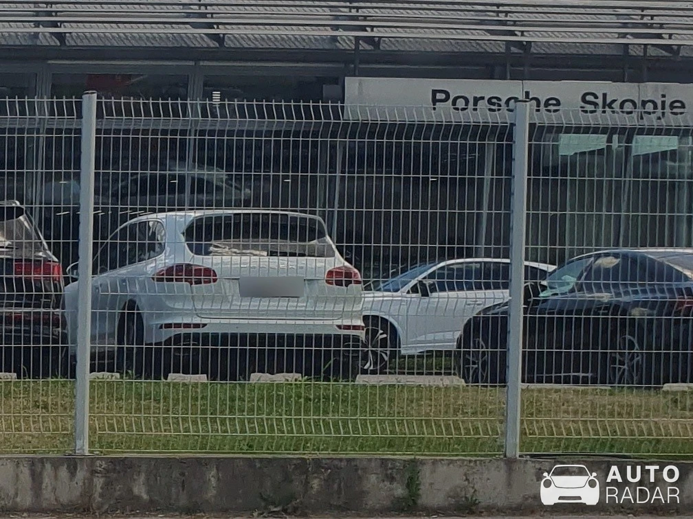 Porsche Cayenne spotted in Shkupi