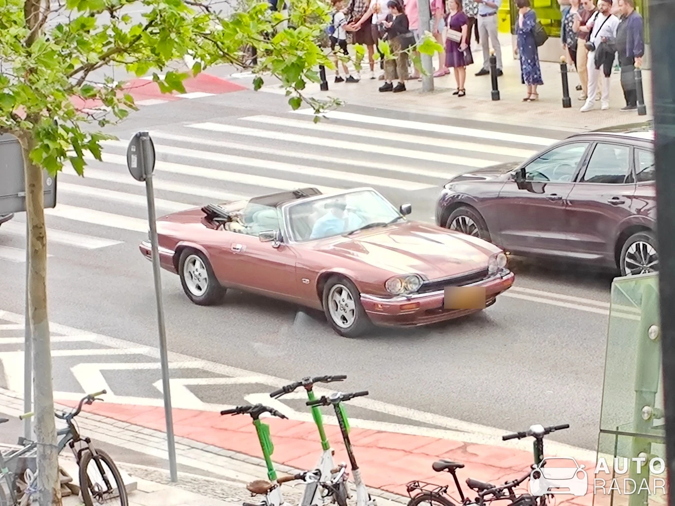 Jaguar XJS Convertible spotted in Warszawa