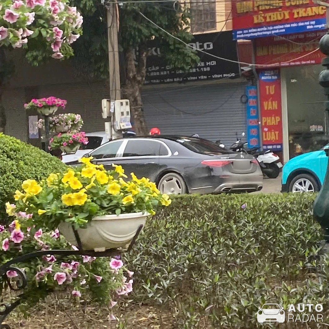 Mercedes-Maybach S 500 spotted in Vĩnh Phúc
