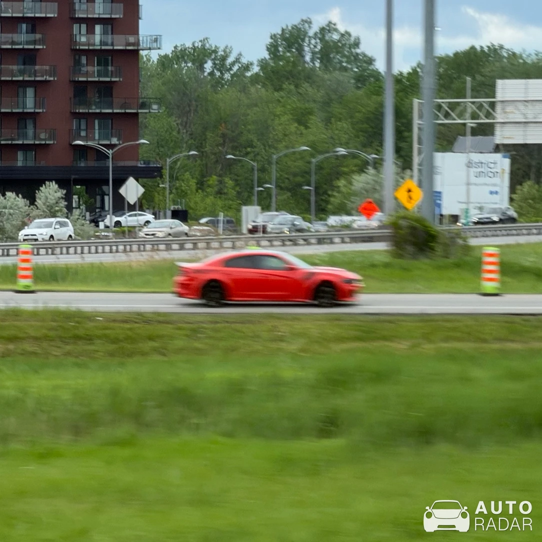 Dodge Charger SRT Hellcat Redeye Widebody spotted in Charlemagne